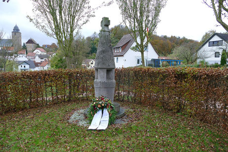 Gräbersegnung auf dem Friedhof in Naumburg